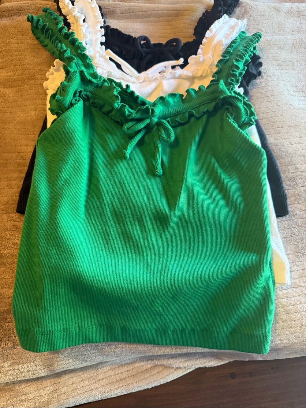 Maeve Bundle Dottie Ruffled Tanks size Small